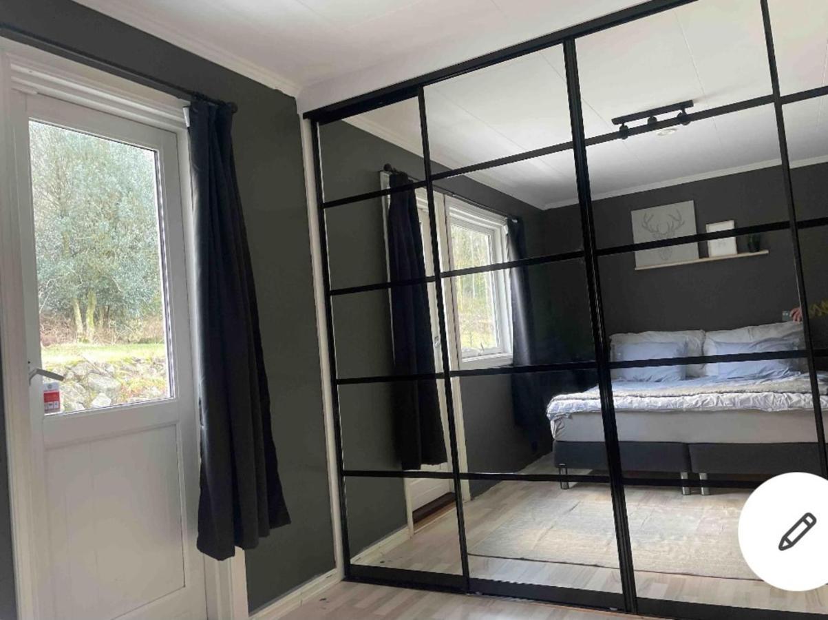Beautiful 5-Bed Villa in Mandal Esterno foto